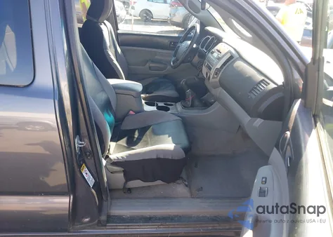 2010 Toyota Tacoma Base V6 z USA, uszkodzony, nr VIN 5TEUU4EN1AZ712164